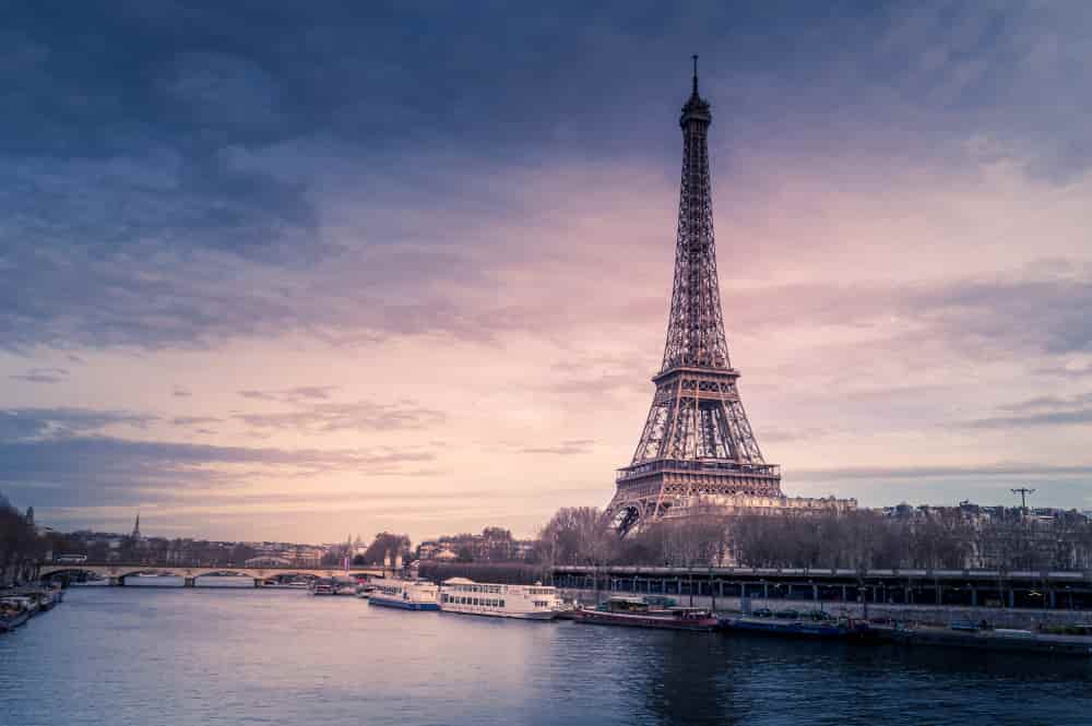 FRANCE: 3 AWSOME THINGS YOU SHOULD KNOW